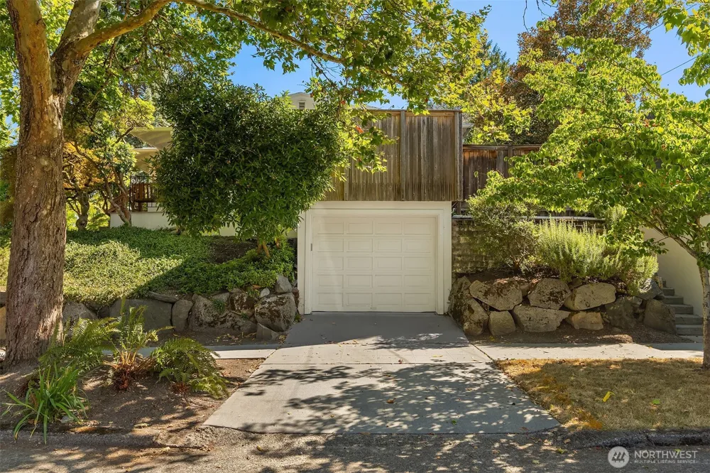 1703 NE 73rd Street Seattle, WA 98115