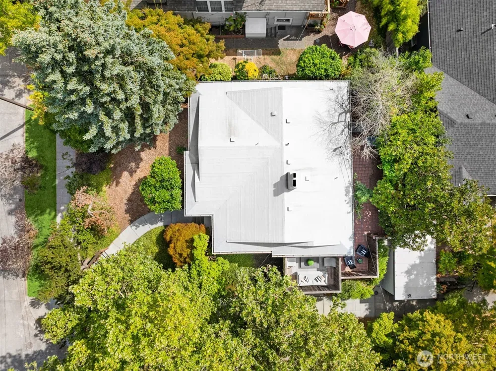 1703 NE 73rd Street Seattle, WA 98115