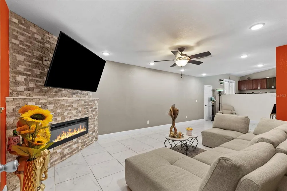 5408 PENTAIL CIRCLE Tampa, FL 33625