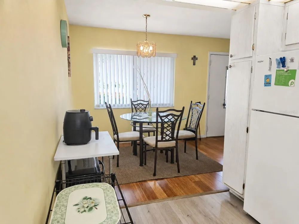 8454 111TH STREET #108 Seminole, FL 33772