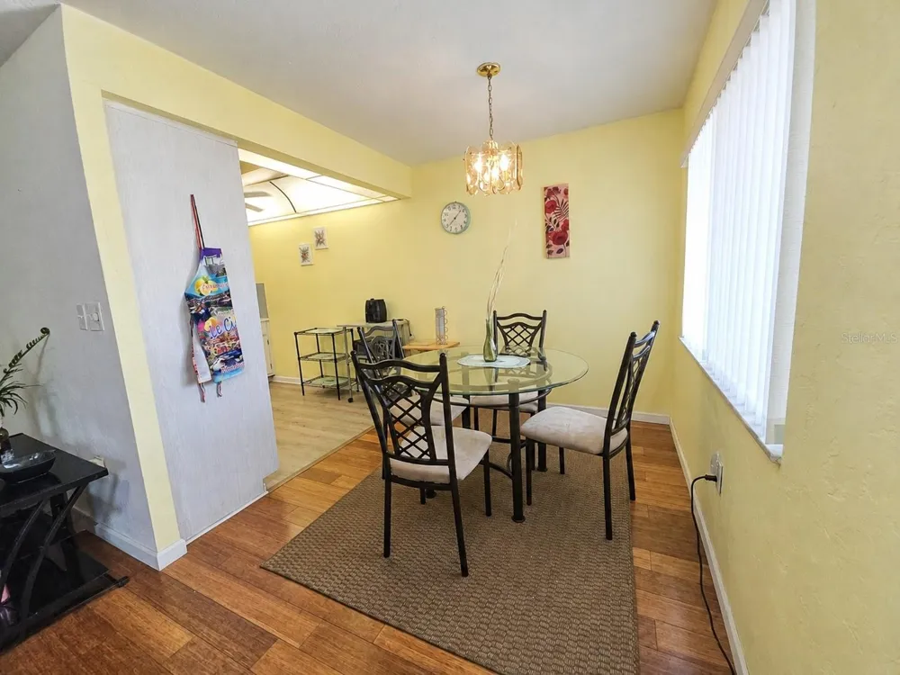 8454 111TH STREET #108 Seminole, FL 33772