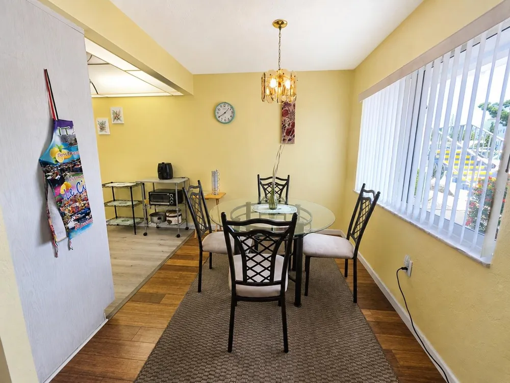8454 111TH STREET #108 Seminole, FL 33772