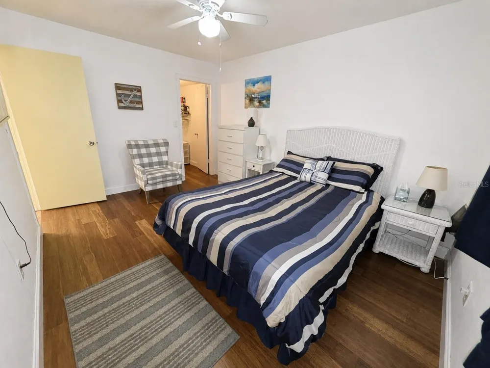 8454 111TH STREET #108 Seminole, FL 33772