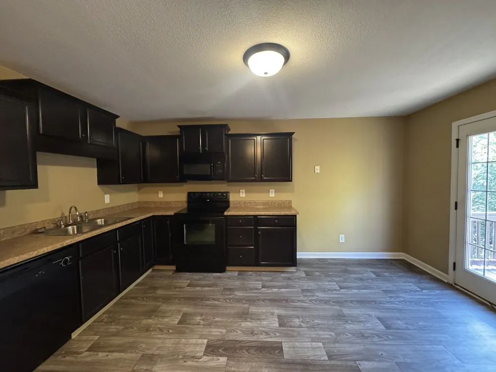 1727 Thistlewood Dr #C Clarksville, TN 37042