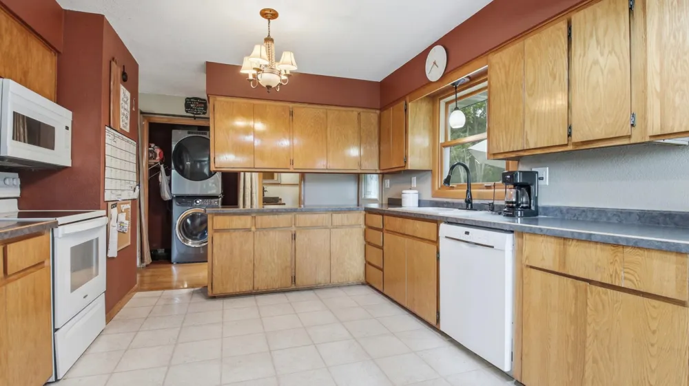 120 Leising Avenue Glenwood City, WI 54013