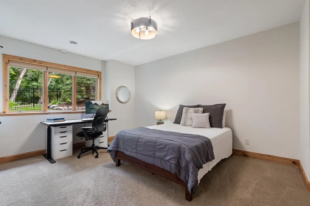 2180 Crestview Drive Excelsior, MN 55331