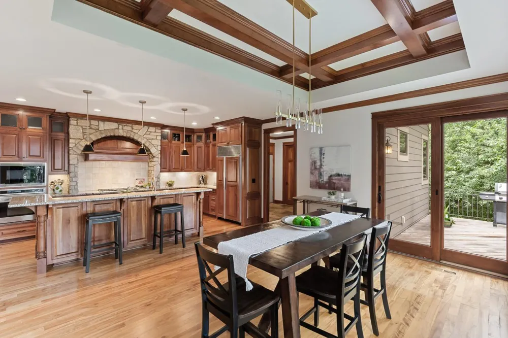2180 Crestview Drive Excelsior, MN 55331