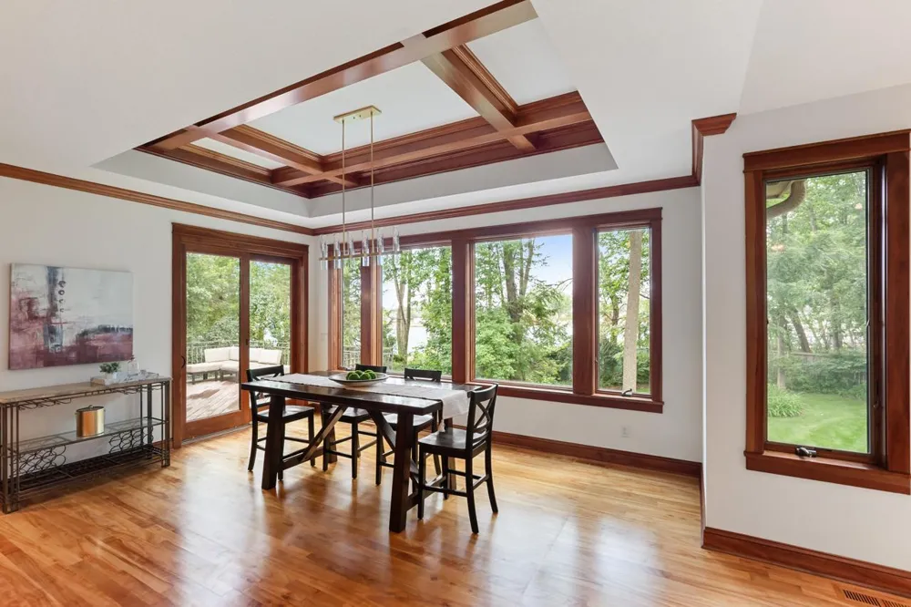 2180 Crestview Drive Excelsior, MN 55331