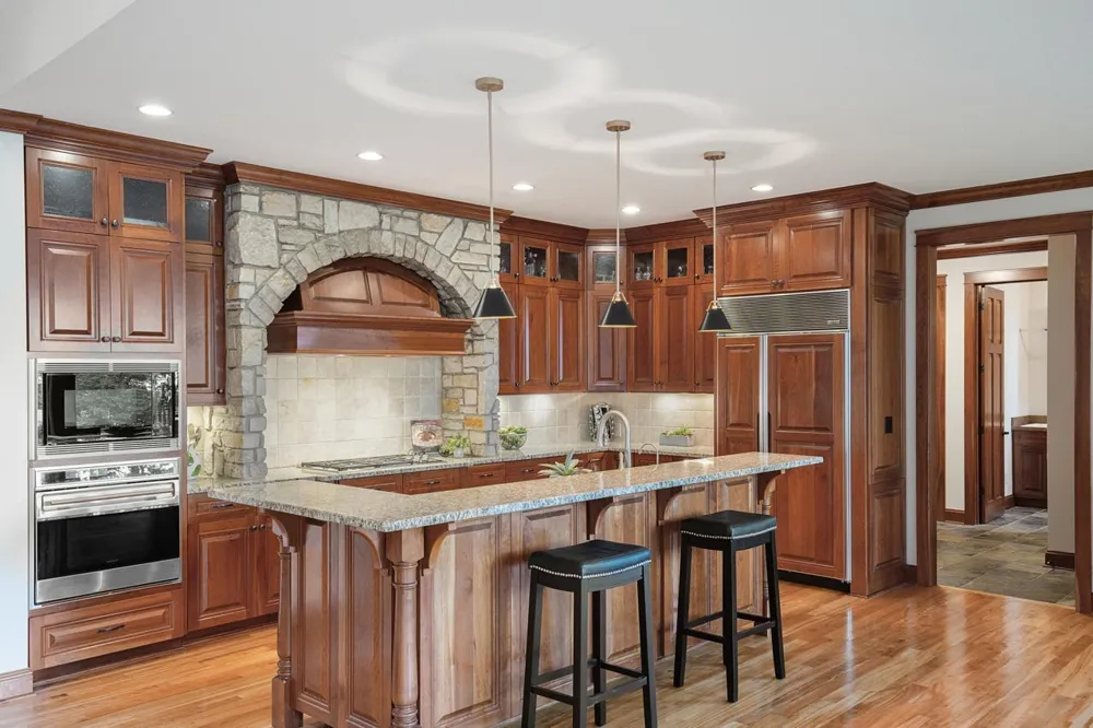 2180 Crestview Drive Excelsior, MN 55331