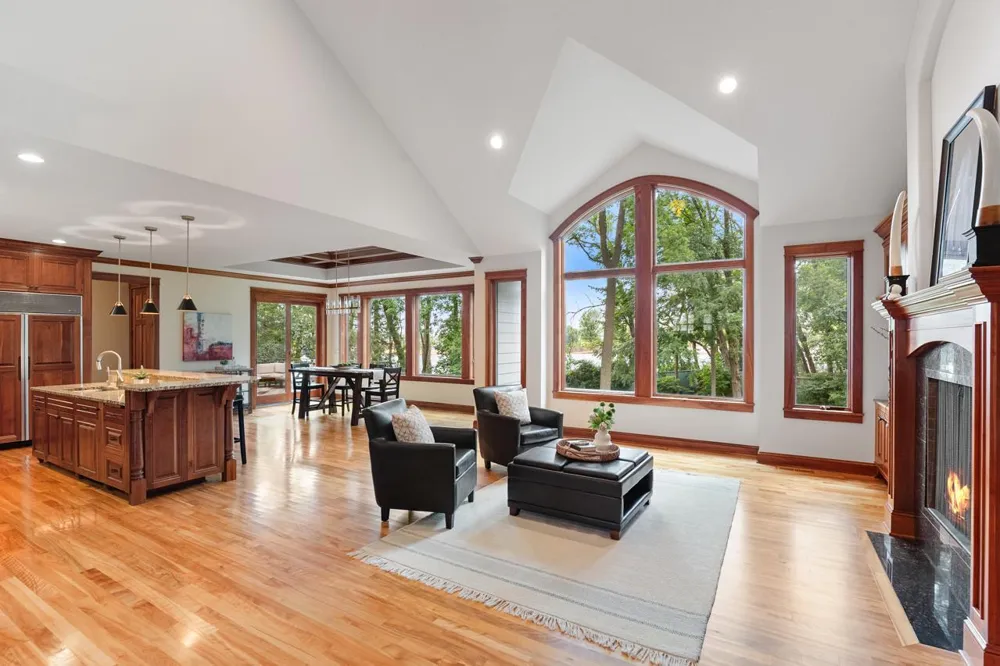 2180 Crestview Drive Excelsior, MN 55331