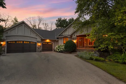 2180 Crestview Drive