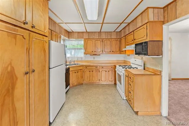 322 Emerson Street Wray, CO 80758