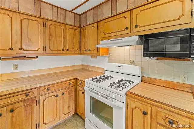 322 Emerson Street Wray, CO 80758