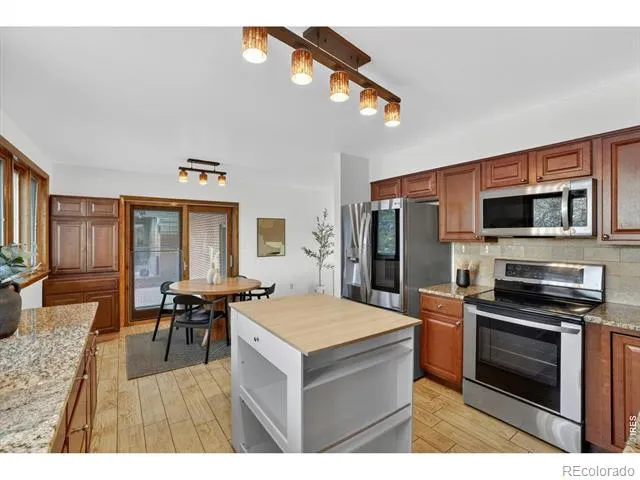 1348 S Drexel Way Lakewood, CO 80232