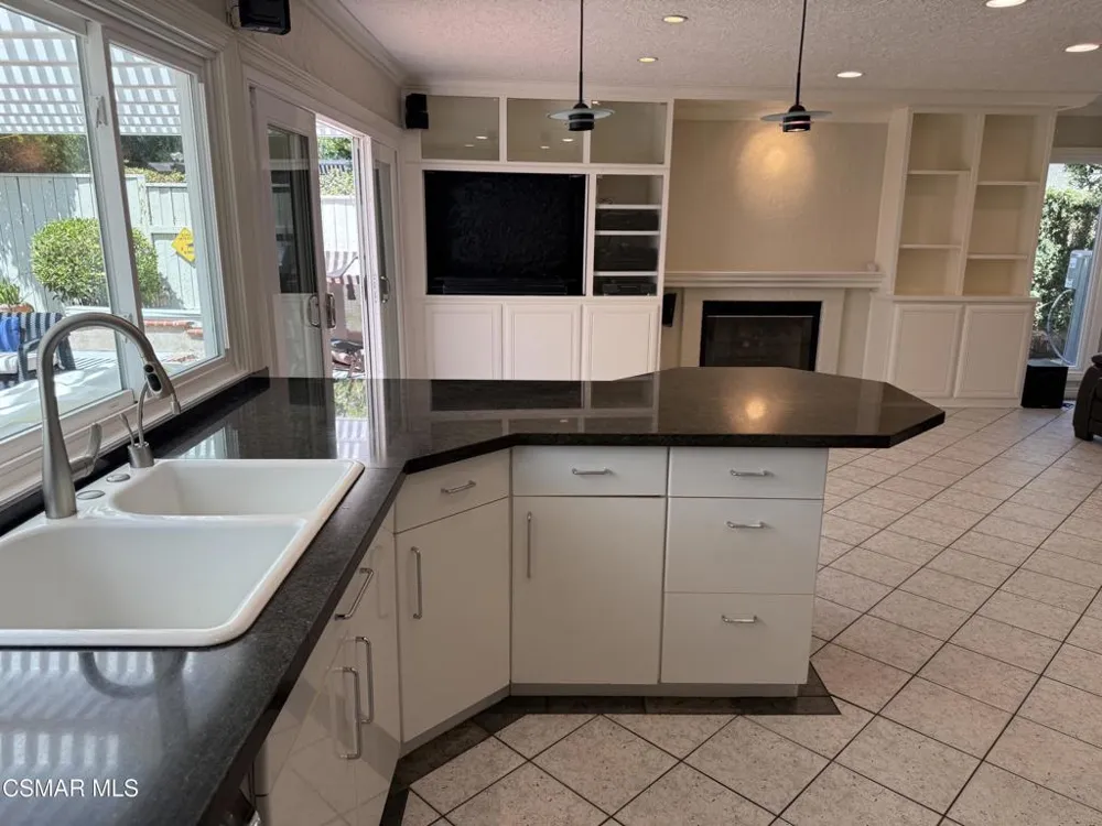 1275 Willsbrook Court Westlake Village, CA 91361