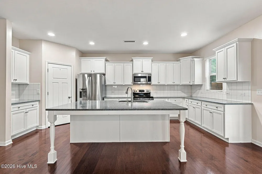 1009 Dillon Lake Drive Knightdale, NC 27545