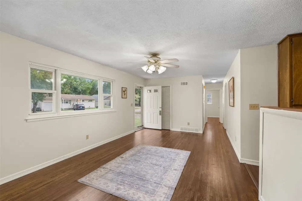 507 S Hamilton Avenue Dewey, OK 74029
