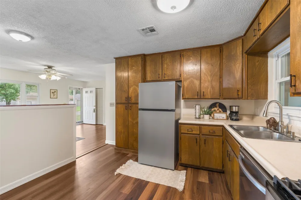 507 S Hamilton Avenue Dewey, OK 74029
