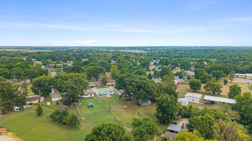 507 S Hamilton Avenue Dewey, OK 74029