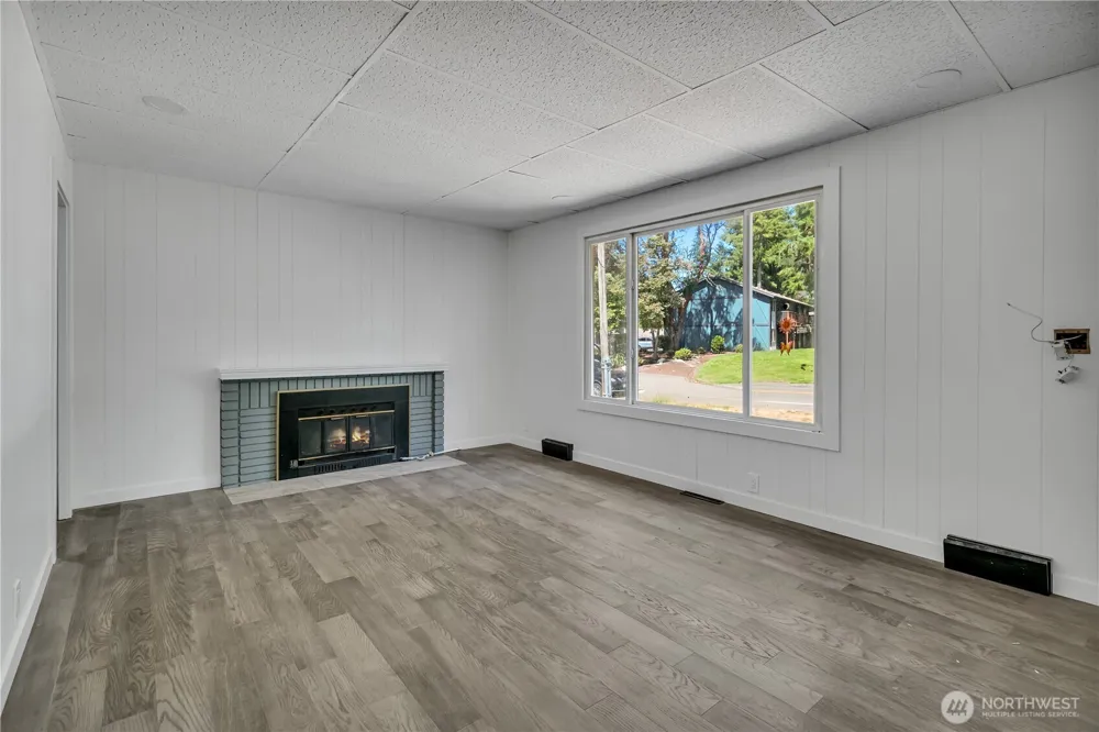 4107 Madrona Drive SE Port Orchard, WA 98366