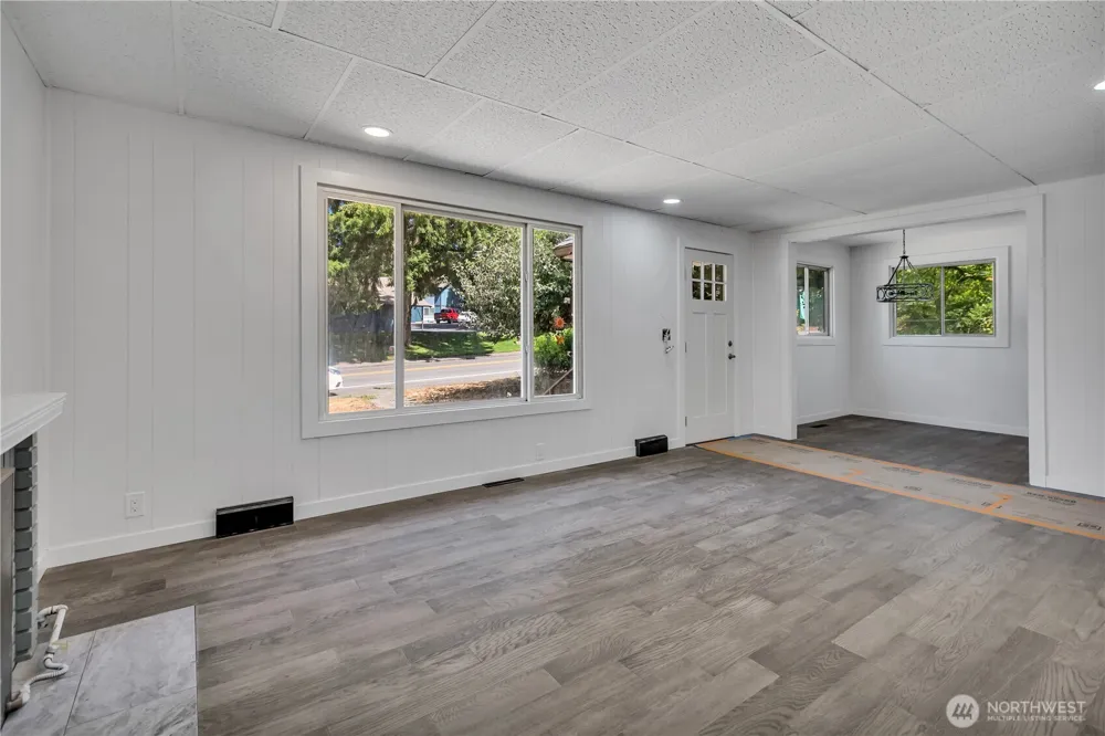 4107 Madrona Drive SE Port Orchard, WA 98366