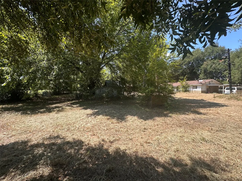 955 Lcr 463 Mexia, TX 76667