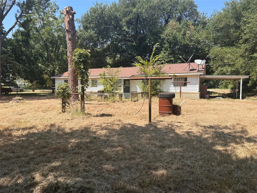 955 Lcr 463 Mexia, TX 76667