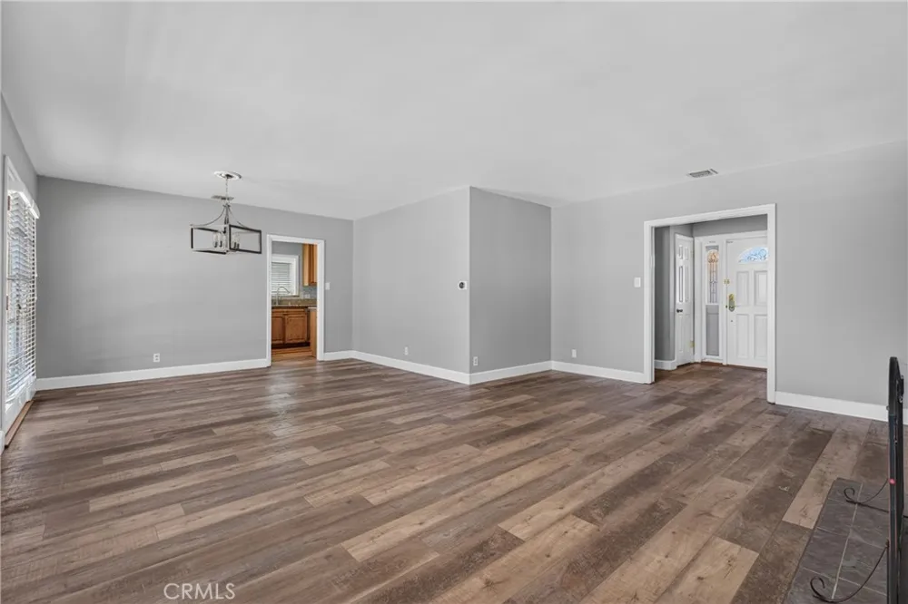 1721 W Palmyra Orange, CA 92868