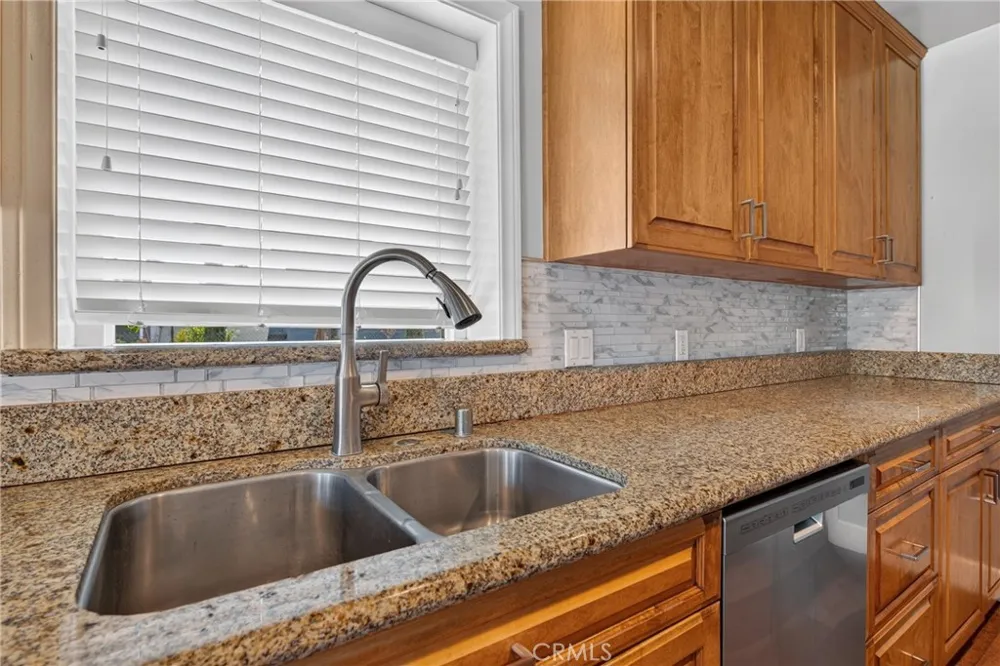 1721 W Palmyra Orange, CA 92868