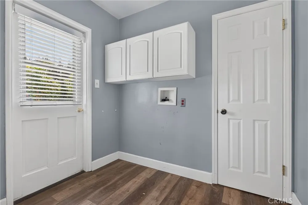 1721 W Palmyra Orange, CA 92868