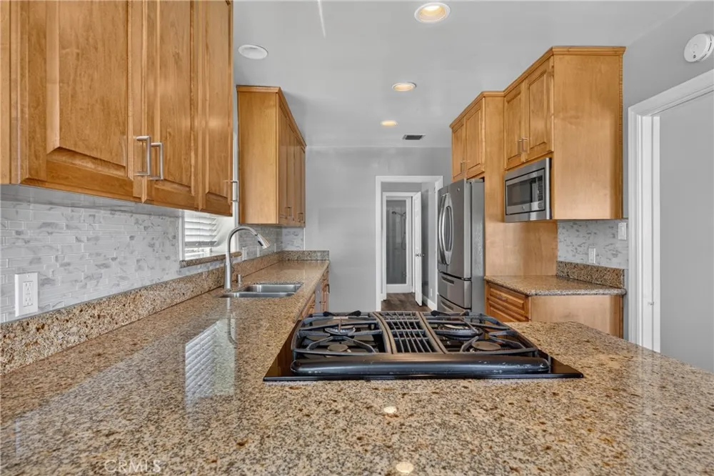 1721 W Palmyra Orange, CA 92868