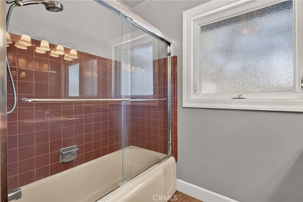 1721 W Palmyra Orange, CA 92868