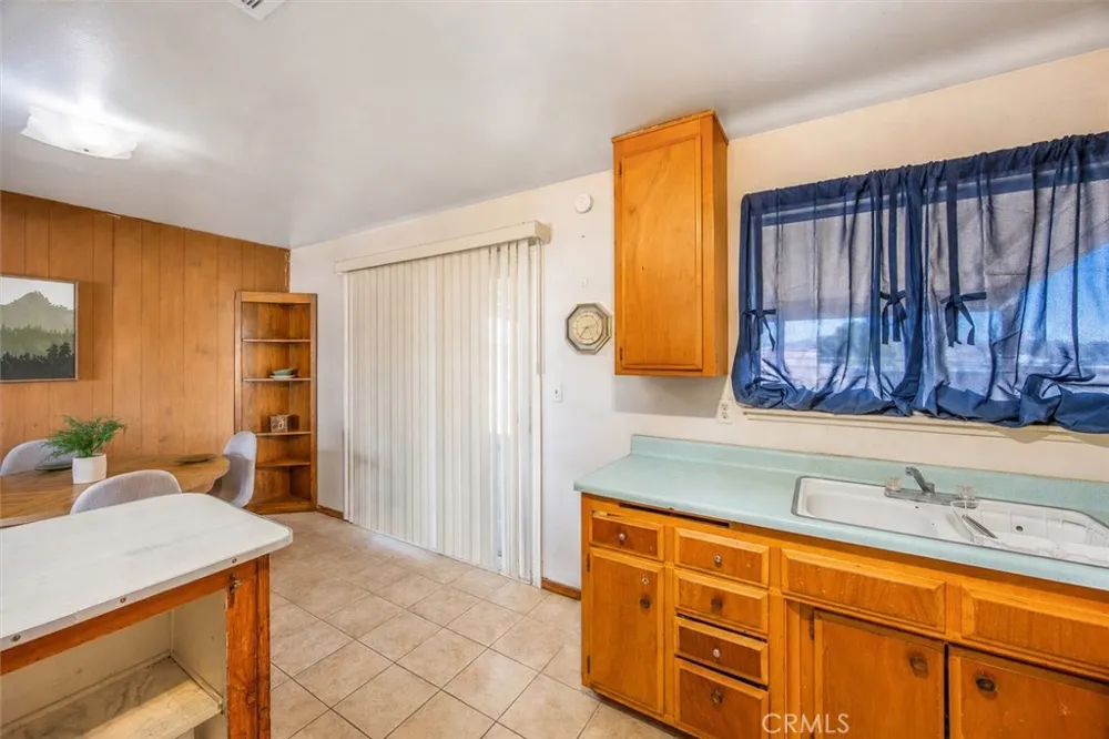 1933 Forane Barstow, CA 92311