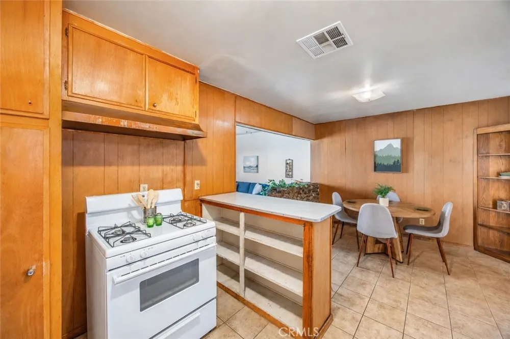 1933 Forane Barstow, CA 92311