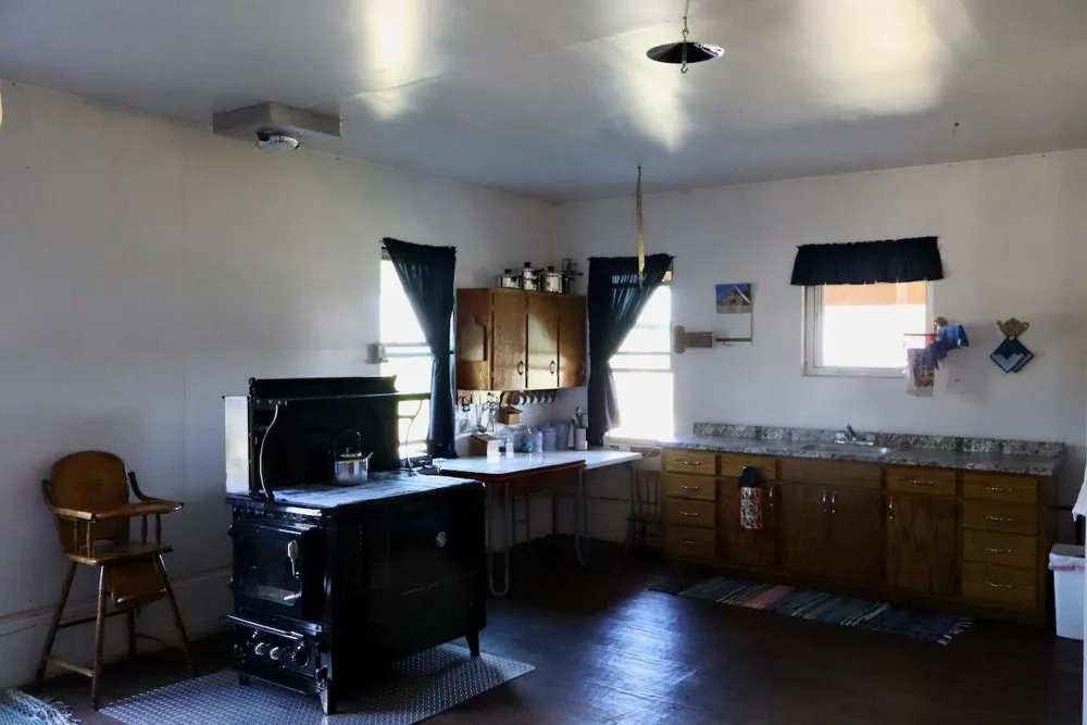 11276 Pine Grove Road NE Vestaburg, MI 48891