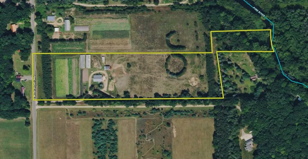 11276 Pine Grove Road NE Vestaburg, MI 48891