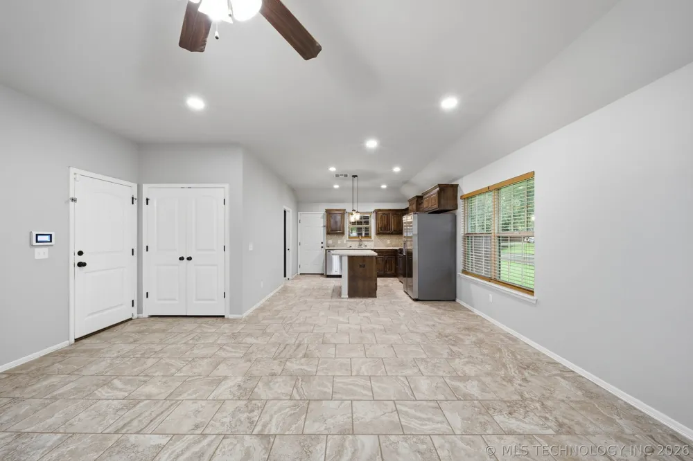 225 E Bryan Avenue Sapulpa, OK 74066