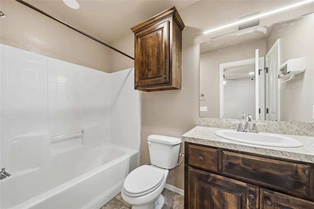225 E Bryan Avenue Sapulpa, OK 74066