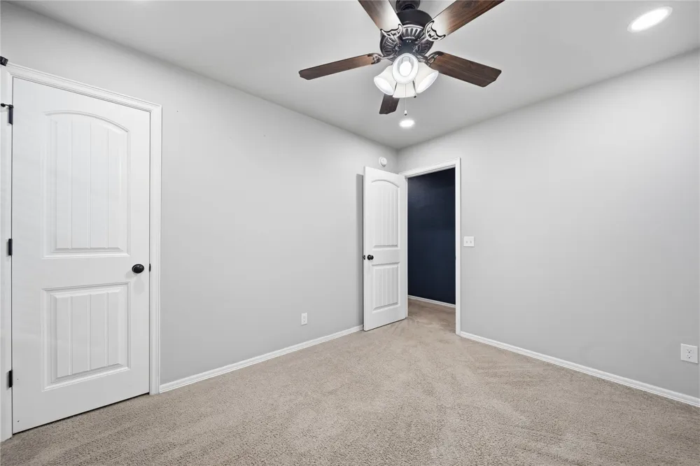 225 E Bryan Avenue Sapulpa, OK 74066