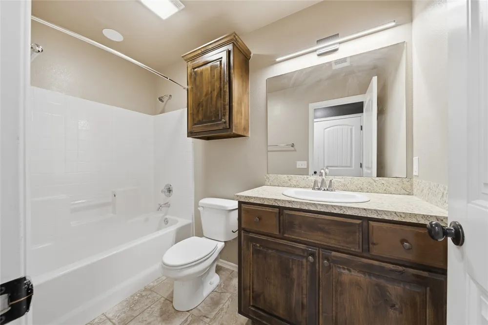 225 E Bryan Avenue Sapulpa, OK 74066