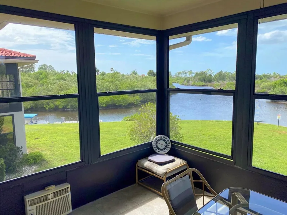 9940 EAGLES POINT CIRCLE #4 Port Richey, FL 34668