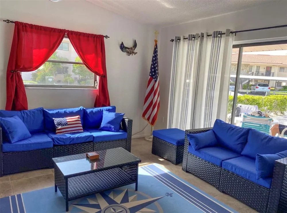 9940 EAGLES POINT CIRCLE #4 Port Richey, FL 34668