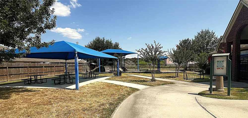 4714 Glencastle Court Houston, TX 77345