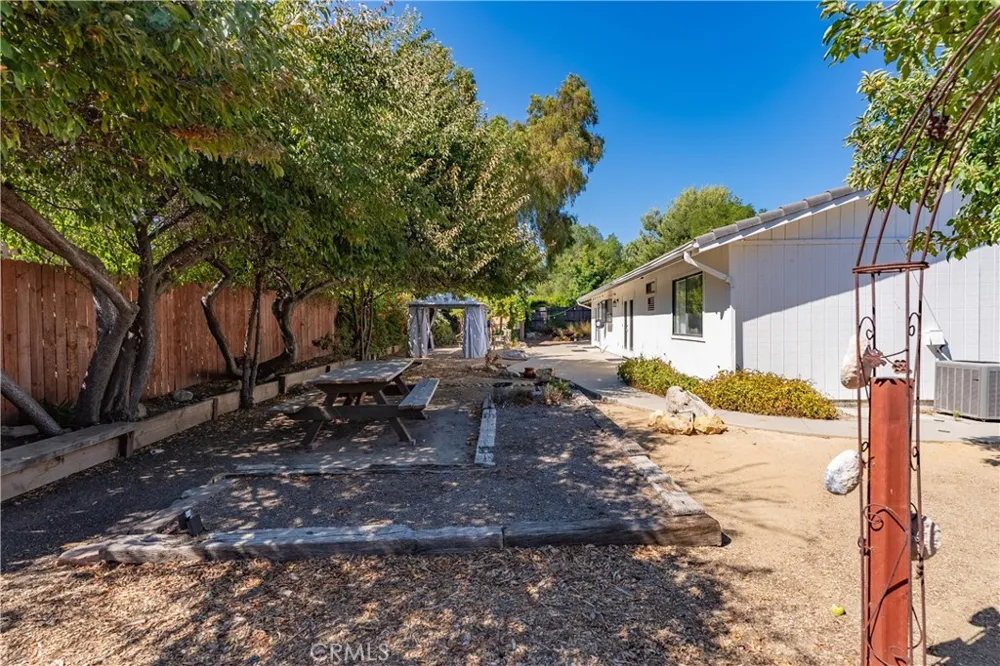411 Palomino Lane Paso Robles, CA 93446