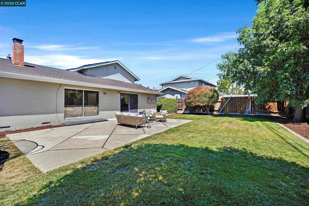8569 Wicklow Ln Dublin, CA 94568