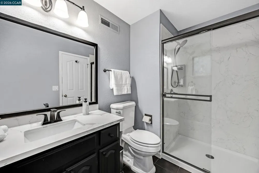 8569 Wicklow Ln Dublin, CA 94568