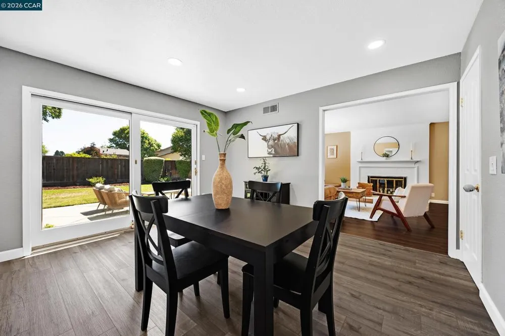 8569 Wicklow Ln Dublin, CA 94568
