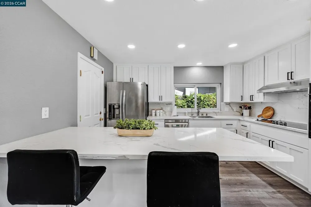 8569 Wicklow Ln Dublin, CA 94568