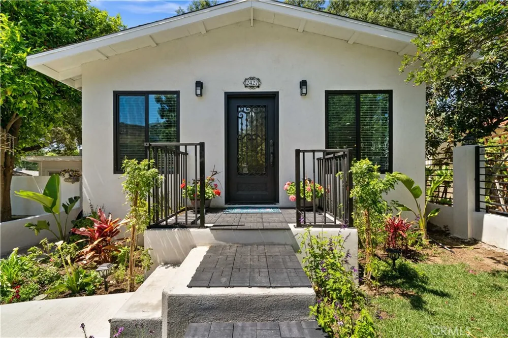 2427 Verdugo Glendale, CA 91208