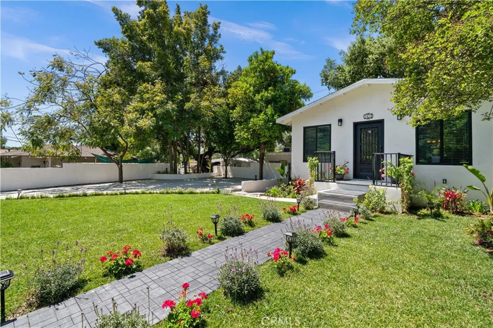 2427 Verdugo Glendale, CA 91208